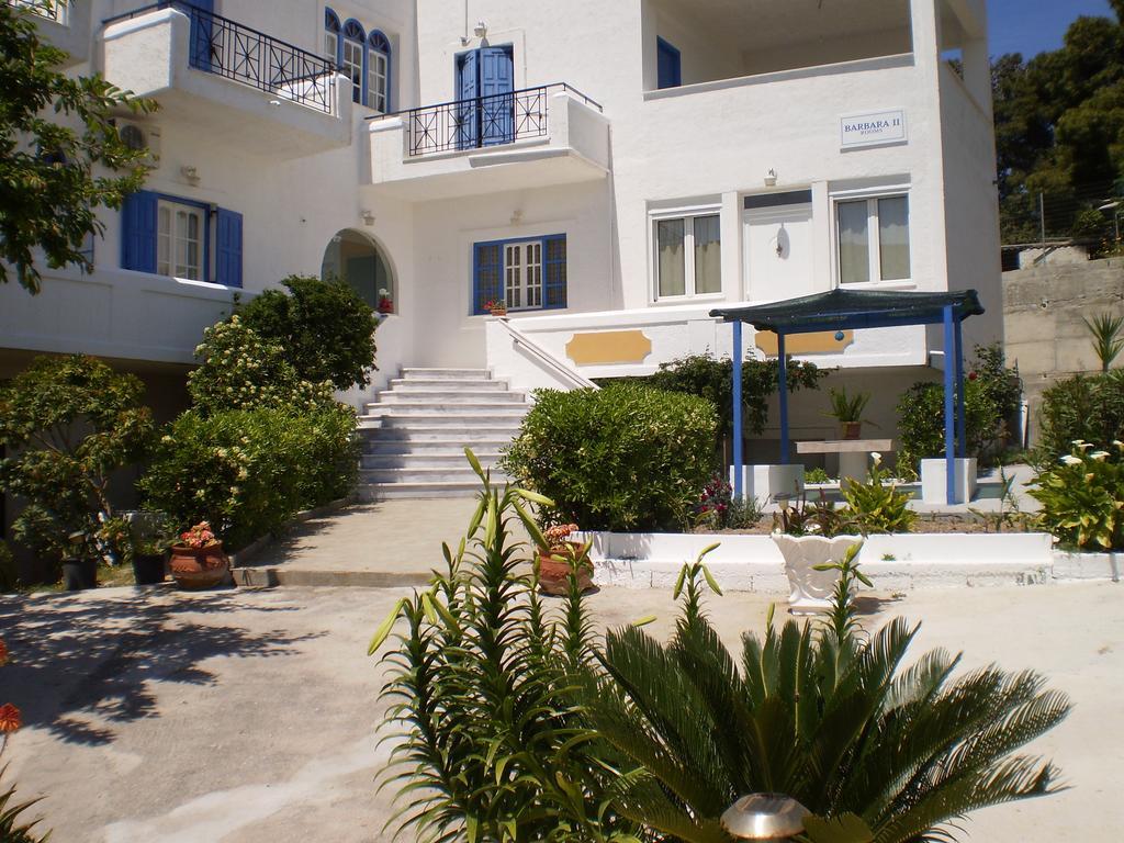 Barbara II Hotel Agia Marina  Eksteriør billede