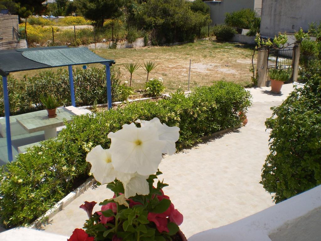 Barbara II Hotel Agia Marina  Eksteriør billede